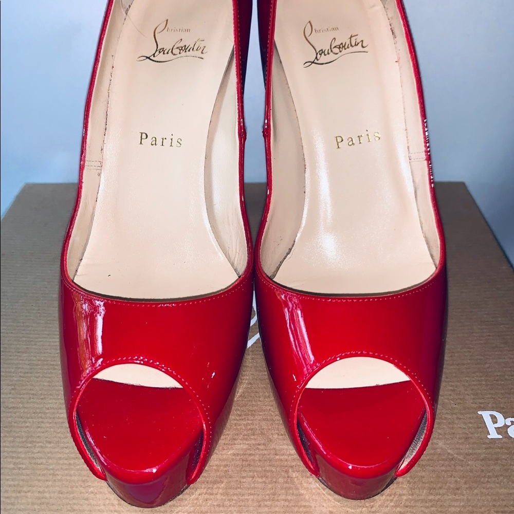 Christian Louboutin heels 👠 ✨